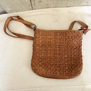 Vilenca Holland Brown Woven Leather Crossbody Bag